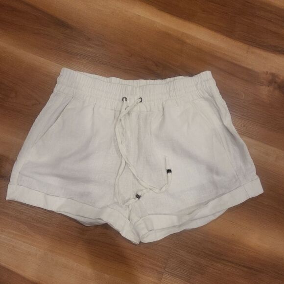 White linen blend shorts, Small - Picture 3 of 5